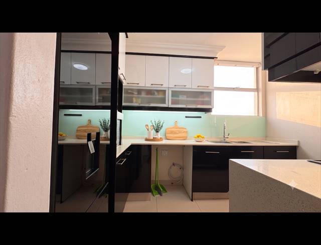 3 BEDROOM APARTMENT FOR SALE IN MORNINGSIDE